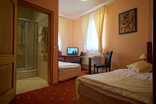 Мини-отель Noclegi w Lublińcu Lubex Люблинец Двухместный номер с 1 кроватью или 2 отдельными кроватями-9